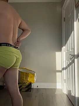 aleds17668 online show from October 16, 2025, 1:19 pm