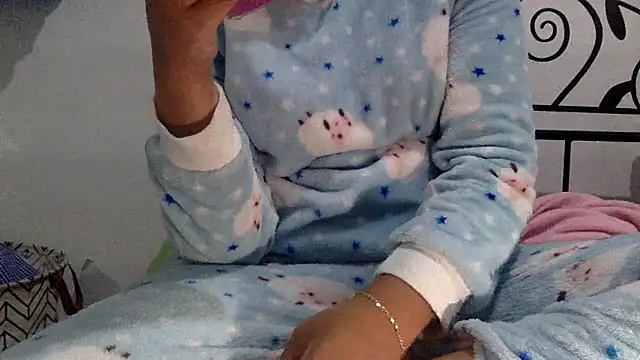 Snapshot of sharonlopez9611 chatting on February 19, 2026, 3:36 am sharonlopez9611 online show from February 19, 2026, 3:36 am