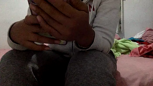 sharonlopez9611 online show from October 30, 2025, 3:49 am