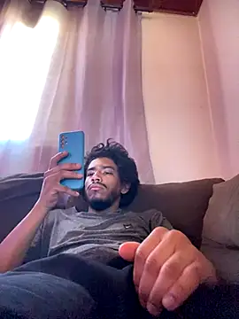 Snapshot of Mineirinho043 chatting on November 11, 2025, 1:39 pm Mineirinho043 online show from November 11, 2025, 1:39 pm