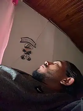 Snapshot of Mineirinho043 chatting on December 16, 2025, 2:54 pm Mineirinho043 online show from December 16, 2025, 2:54 pm