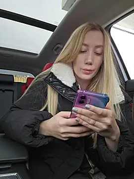 Snapshot of Pussy_Drive03 chatting on December 17, 2025, 4:39 am Pussy Drive03 online show from December 17, 2025, 4:39 am