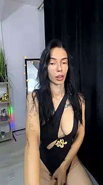 Snapshot of Celine_Roxelle chatting on July 13, 2026, 6:29 pm Celine Roxelle online show from July 13, 2026, 6:29 pm