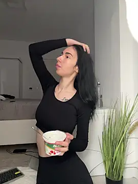 Snapshot of Celine_Roxelle chatting on January 12, 2026, 10:44 am Celine Roxelle online show from January 12, 2026, 10:44 am