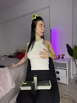 Snapshot of Celine_Roxelle chatting on January 17, 2026, 3:59 pm Celine Roxelle online show from January 17, 2026, 3:59 pm