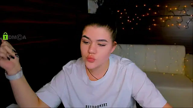 elmira rose online show from February 12, 2025, 4:55 pm