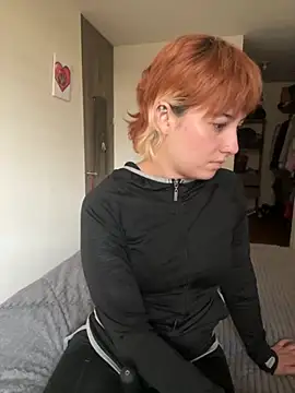 Snapshot of Maggie_Geller chatting on October 28, 2025, 10:09 pm Maggie Geller online show from October 28, 2025, 10:09 pm