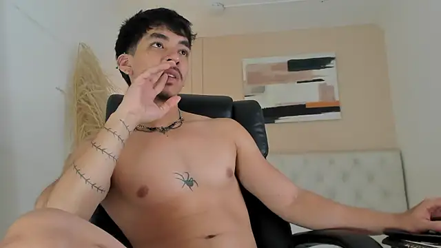 ISAAC CRYSTON online show from January 9, 2026, 8:05 pm