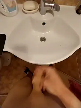 Good boy000 online show from February 12, 2025, 10:59 pm