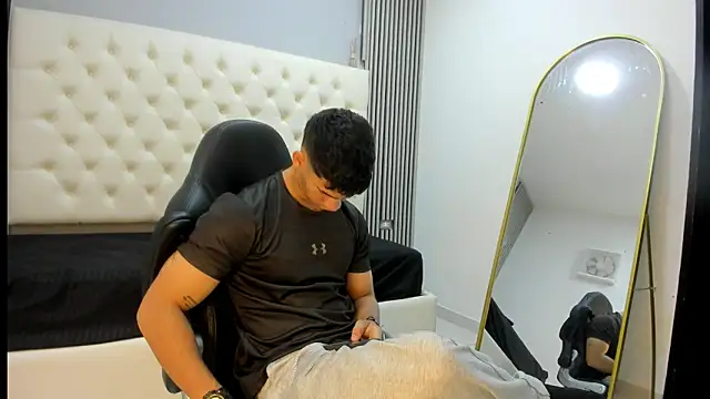 ANDRES STUD online show from March 19, 2026, 3:39 am