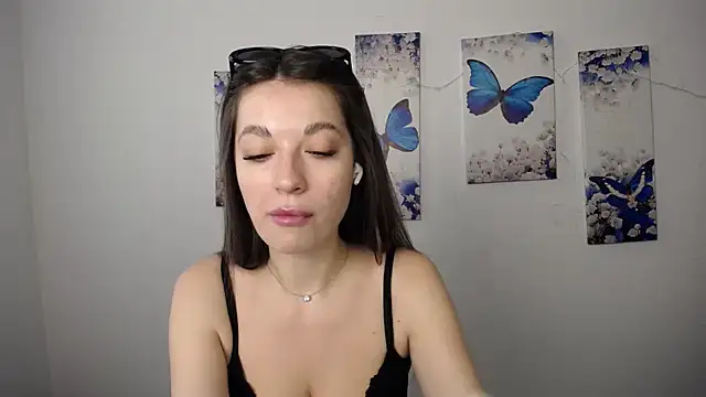 Snapshot of Eva_Eldis chatting on June 19, 2026, 11:27 am Eva Eldis online show from June 19, 2026, 11:27 am