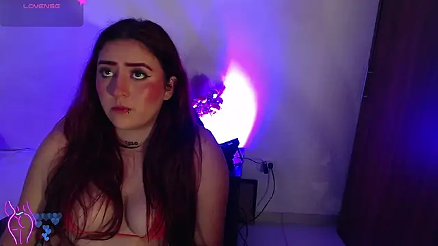 Snapshot of alaia_sweetxxx chatting on November 22, 2025, 1:48 am alaia sweetxxx online show from November 22, 2025, 1:48 am