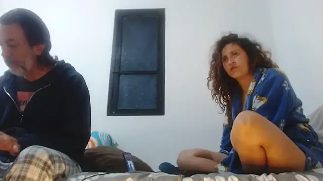 Snapshot of jeans_and_emma chatting on September 24, 2025, 11:50 am jeans and emma online show from September 24, 2025, 11:50 am