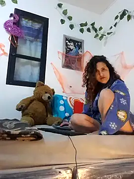 Snapshot of jeans_and_emma chatting on October 30, 2025, 1:59 am jeans and emma online show from October 30, 2025, 1:59 am