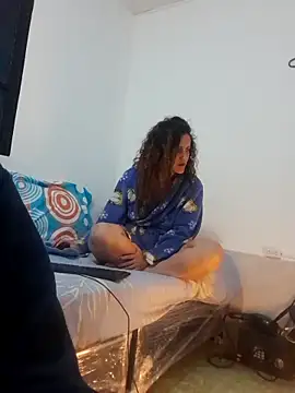 Snapshot of jeans_and_emma chatting on September 23, 2025, 12:28 am jeans and emma online show from September 23, 2025, 12:28 am