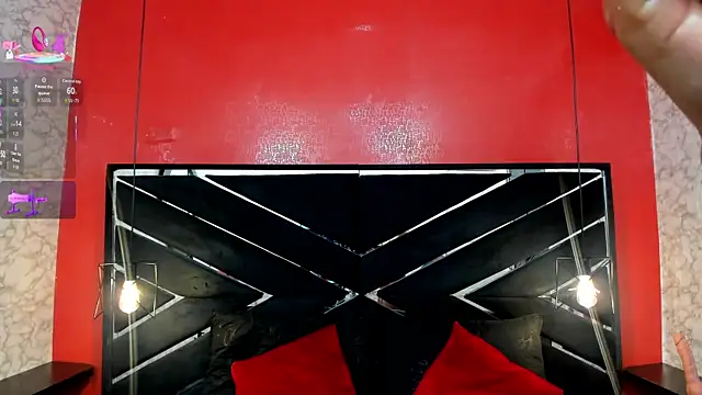 Snapshot of IVISBOUNCYASS chatting on November 3, 2025, 12:53 pm IVISBOUNCYASS online show from November 3, 2025, 12:53 pm