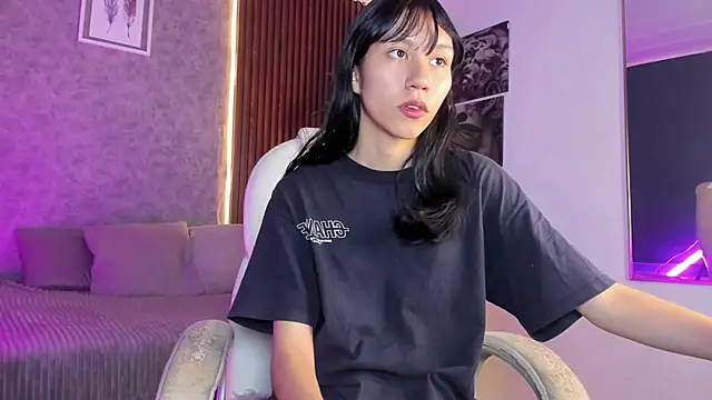 Miaa Lee7 online show from January 14, 2026, 9:29 pm