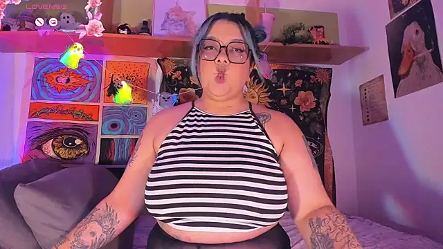 Banana squirt online show from October 29, 2025, 9:36 pm