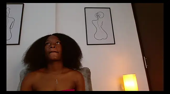 Snapshot of tifanny_rous chatting on February 5, 2025, 9:07 pm tifanny rous online show from February 5, 2025, 9:07 pm