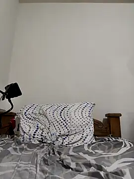 comando24 online show from October 13, 2025, 9:49 pm