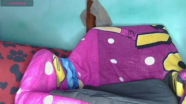 blondiebbc online show from September 19, 2025, 5:28 pm