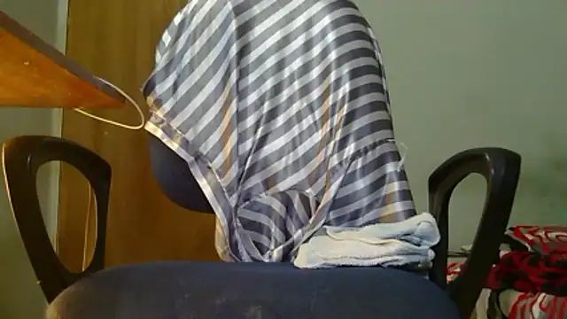 Snapshot of blondiebbc chatting on June 21, 2026, 4:02 pm blondiebbc online show from June 21, 2026, 4:02 pm