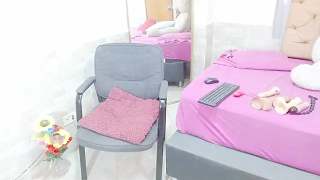 Dolldirtyxxx online show from December 20, 2025, 5:27 pm