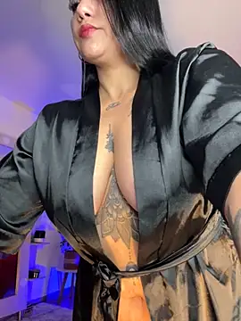 Madissonlove 1 online show from November 18, 2025, 11:35 am