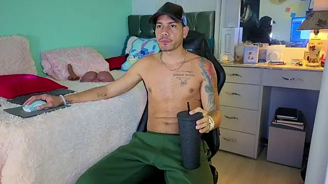 Chrissken online show from October 28, 2025, 1:28 am