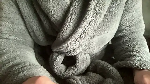 Snapshot of LeoLovelyDick chatting on January 10, 2026, 12:33 pm LeoLovelyDick online show from January 10, 2026, 12:33 pm