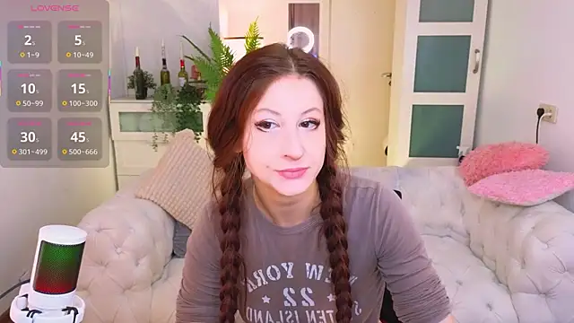 Katy diamond  online show from September 21, 2025, 5:12 am