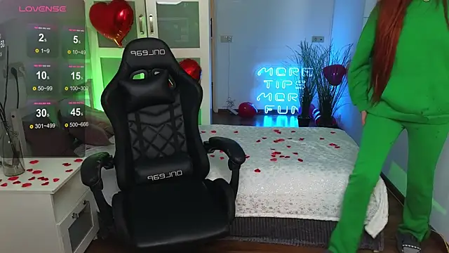 Katy diamond  online show from February 15, 2025, 5:30 am