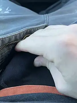 Funtims999 online show from February 14, 2025, 3:26 pm