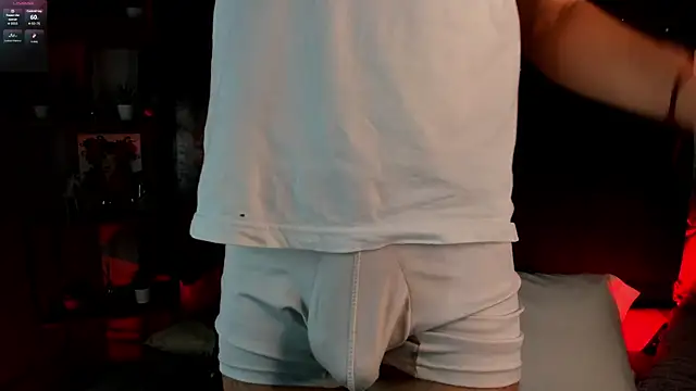 Snapshot of NovaaWheler chatting on October 27, 2025, 6:53 pm NovaaWheler online show from October 27, 2025, 6:53 pm