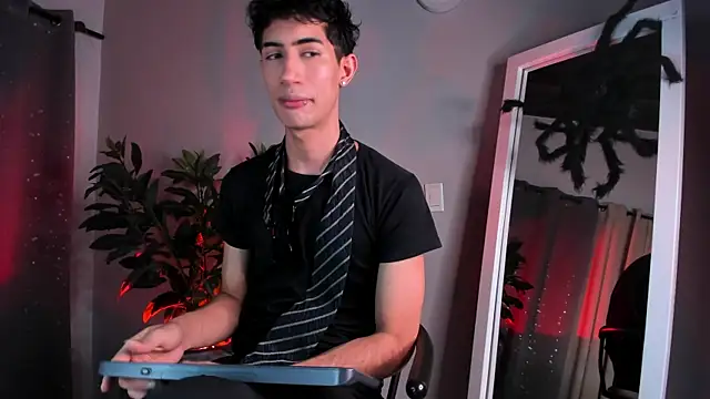 Snapshot of NovaaWheler chatting on October 22, 2025, 7:02 pm NovaaWheler online show from October 22, 2025, 7:02 pm