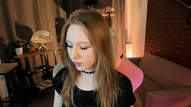 DariaTate online show from March 22, 2026, 10:06 am