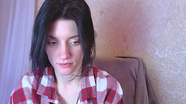 Snapshot of roxy_riot_ chatting on February 25, 2025, 6:36 am roxy riot online show from February 25, 2025, 6:36 am