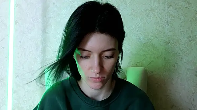 Snapshot of roxy_riot_ chatting on March 19, 2025, 7:40 am roxy riot online show from March 19, 2025, 7:40 am