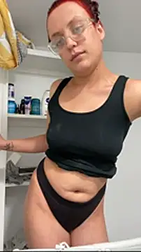 Snapshot of grassXass420 chatting on December 5, 2025, 6:17 pm grassXass420 online show from December 5, 2025, 6:17 pm