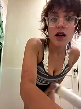 Snapshot of grassXass420 chatting on October 30, 2025, 5:17 am grassXass420 online show from October 30, 2025, 5:17 am