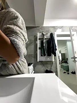 BonyBon29 online show from November 7, 2025, 7:13 am