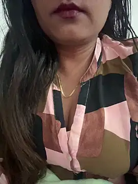 Deepcha1991 online show from April 16, 2026, 4:02 am