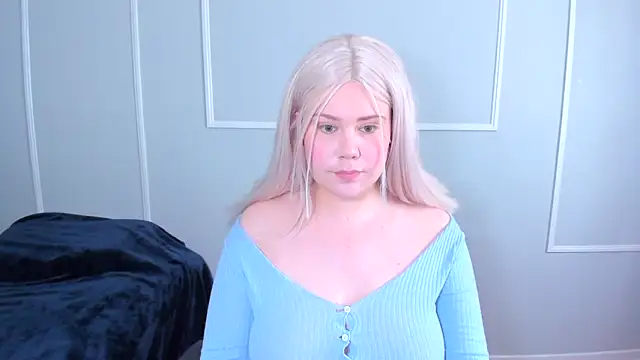  leana  online show from November 16, 2025, 6:01 pm