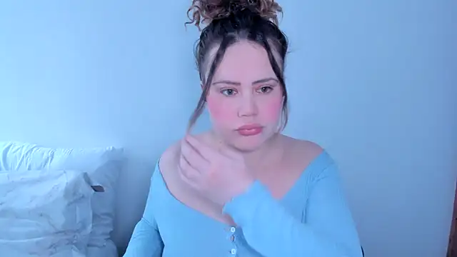 Snapshot of _leana_ chatting on March 17, 2025, 3:07 pm  leana  online show from March 17, 2025, 3:07 pm