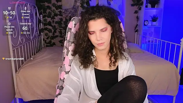 DamienLake online show from September 28, 2025, 8:27 pm