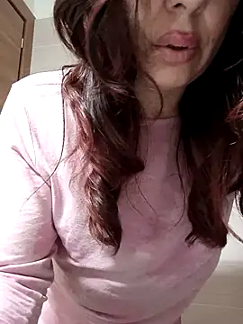 Snapshot of bambolina_sexy1985 chatting on April 22, 2026, 8:48 pm bambolina sexy1985 online show from April 22, 2026, 8:48 pm