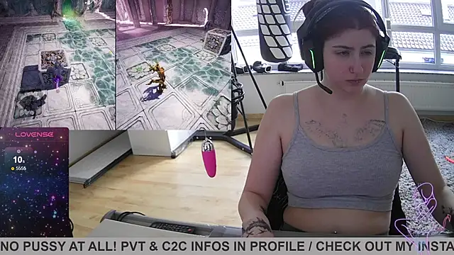 Snapshot of Gamergirl-Linela chatting on March 13, 2025, 4:12 pm Gamergirl-Linela online show from March 13, 2025, 4:12 pm