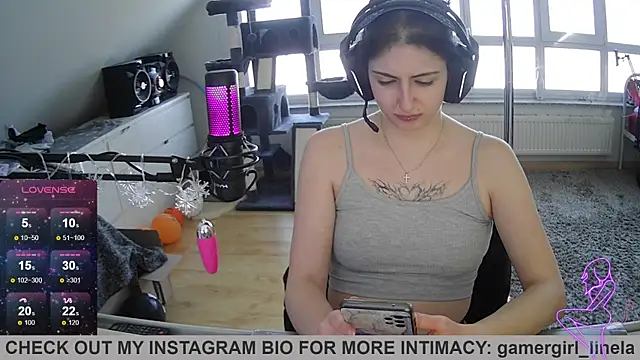 Gamergirl-Linela online show from November 12, 2025, 12:09 pm