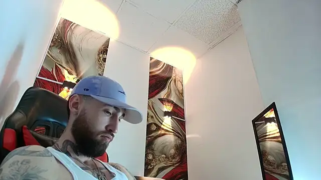 Luke davis01 online show from January 16, 2026, 1:15 pm