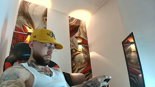 Luke davis01 online show from March 13, 2026, 12:54 pm